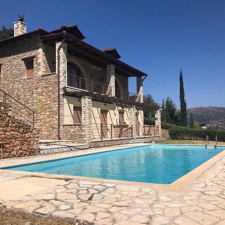 Luxurious Maisonette In The Countryside With A Pool كالافريتا المظهر الخارجي الصورة