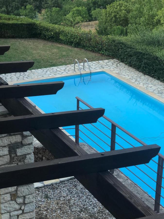 Luxurious Maisonette In The Countryside With A Pool كالافريتا المظهر الخارجي الصورة